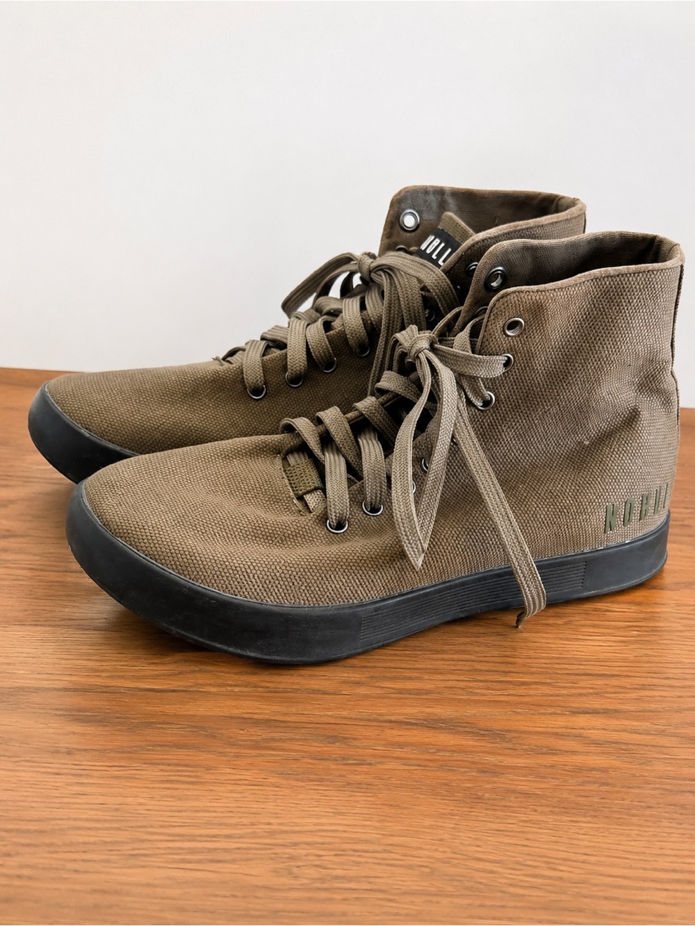 NOBULL HIGH-TOP IVY BLACK CANVAS TRAINER Men's Size4.5 Women's Size 6